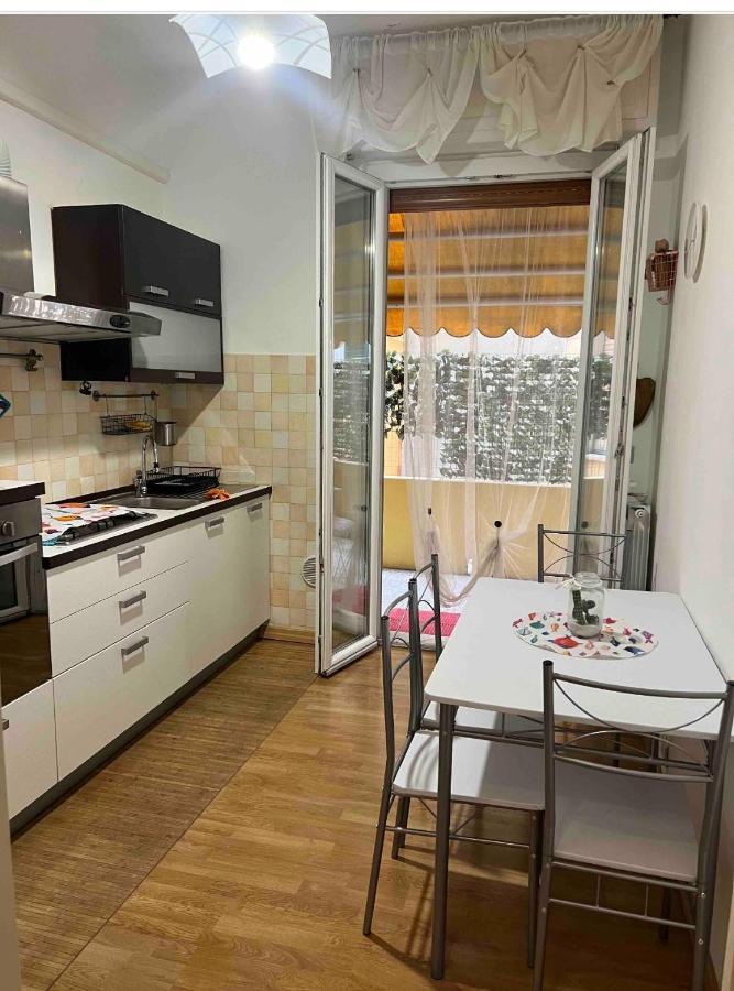 Perla In The Sea Apartment ลาสเปเซีย ภายนอก รูปภาพ